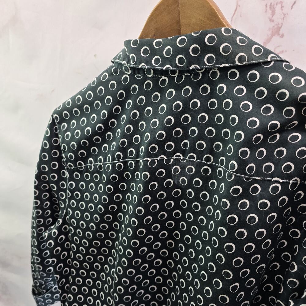 Foxcroft Shirt Womens 10 Black White Button Up Wrinkle Free Iron Fitted Circle - Picture 7 of 12